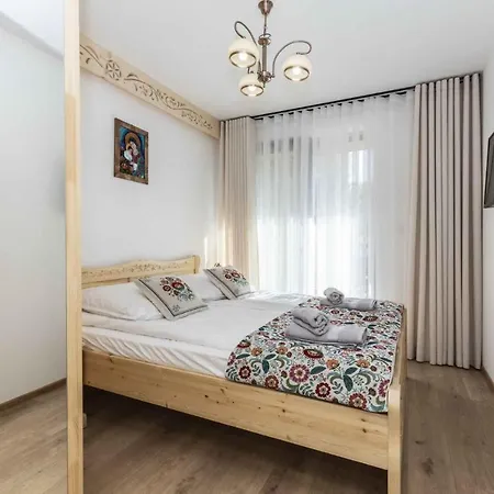 Apartment Male Zywczanskie *