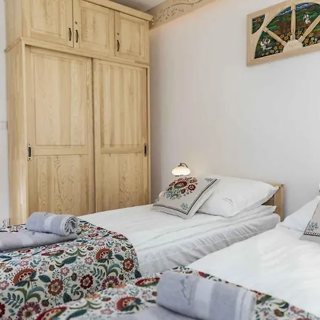 Apartment Male Zywczanskie
