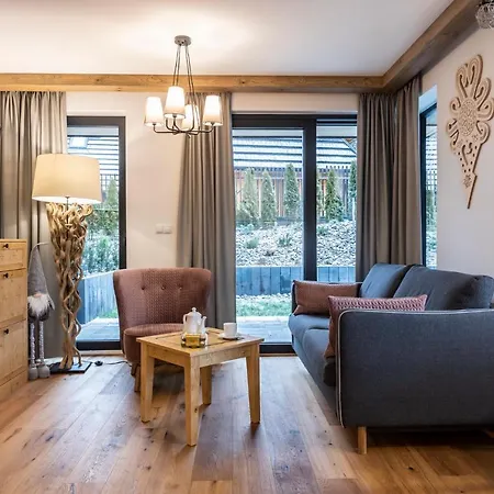 Male Zywczanskie Apartment